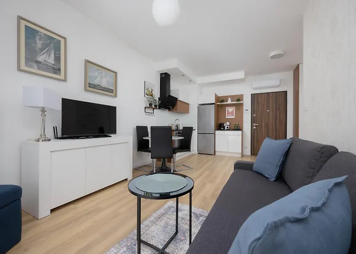 شقة Spacious Near Paley And Medicover-handelsmana 2nd *