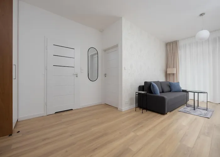 شقة Spacious Near Paley And Medicover-handelsmana 2nd *