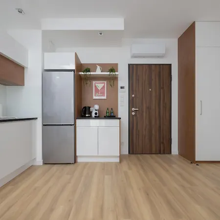 Spacious Near Paley And Medicover-handelsmana 2nd Apartment Warschau