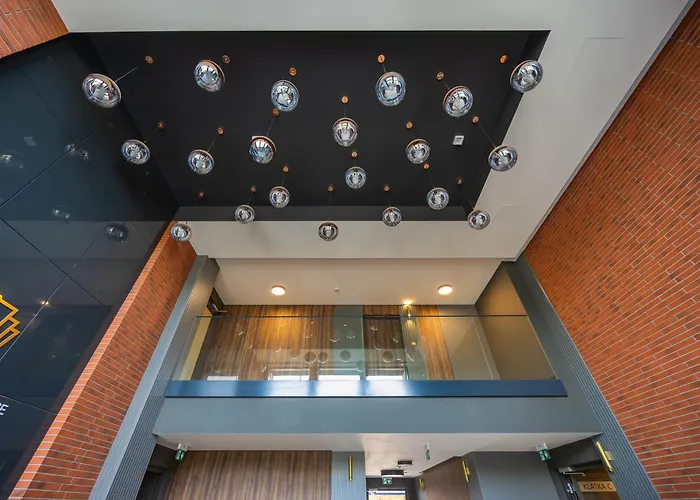 Spacious Near Paley And Medicover-handelsmana 2nd Warszawa