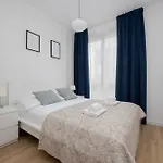 Apartamento Spacious Near Paley And Medicover-handelsmana 2nd Varsóvia